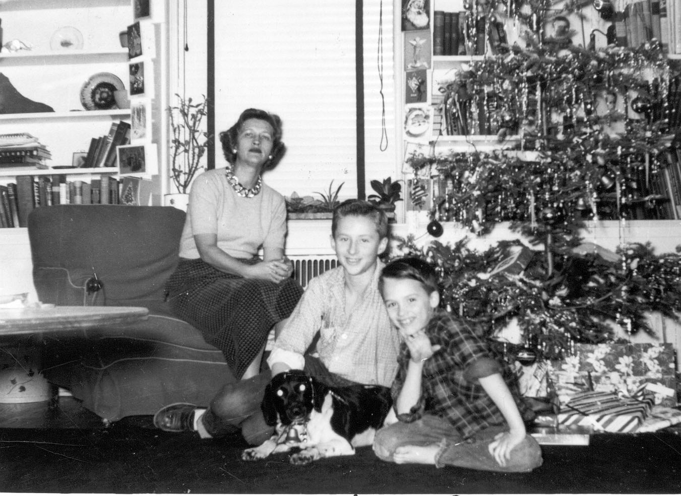 [Childhood Xmas photo]